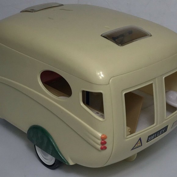 Calico Critters Caravan Family Camper 2018 Cream Green Model #CC2134 - Picture 4 of 14